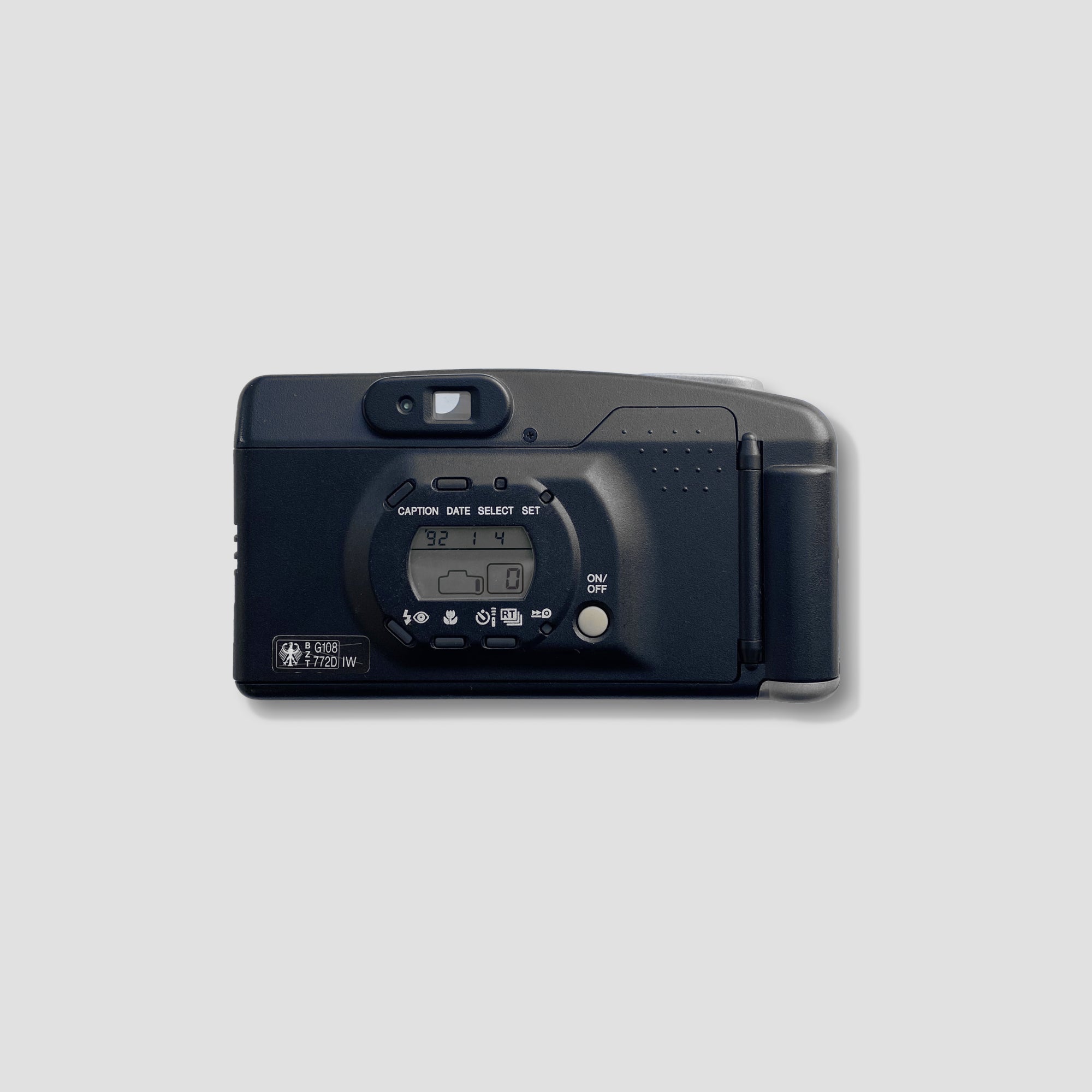 Canon Prima Super 85 in use with macro mode enabled for close-up shots