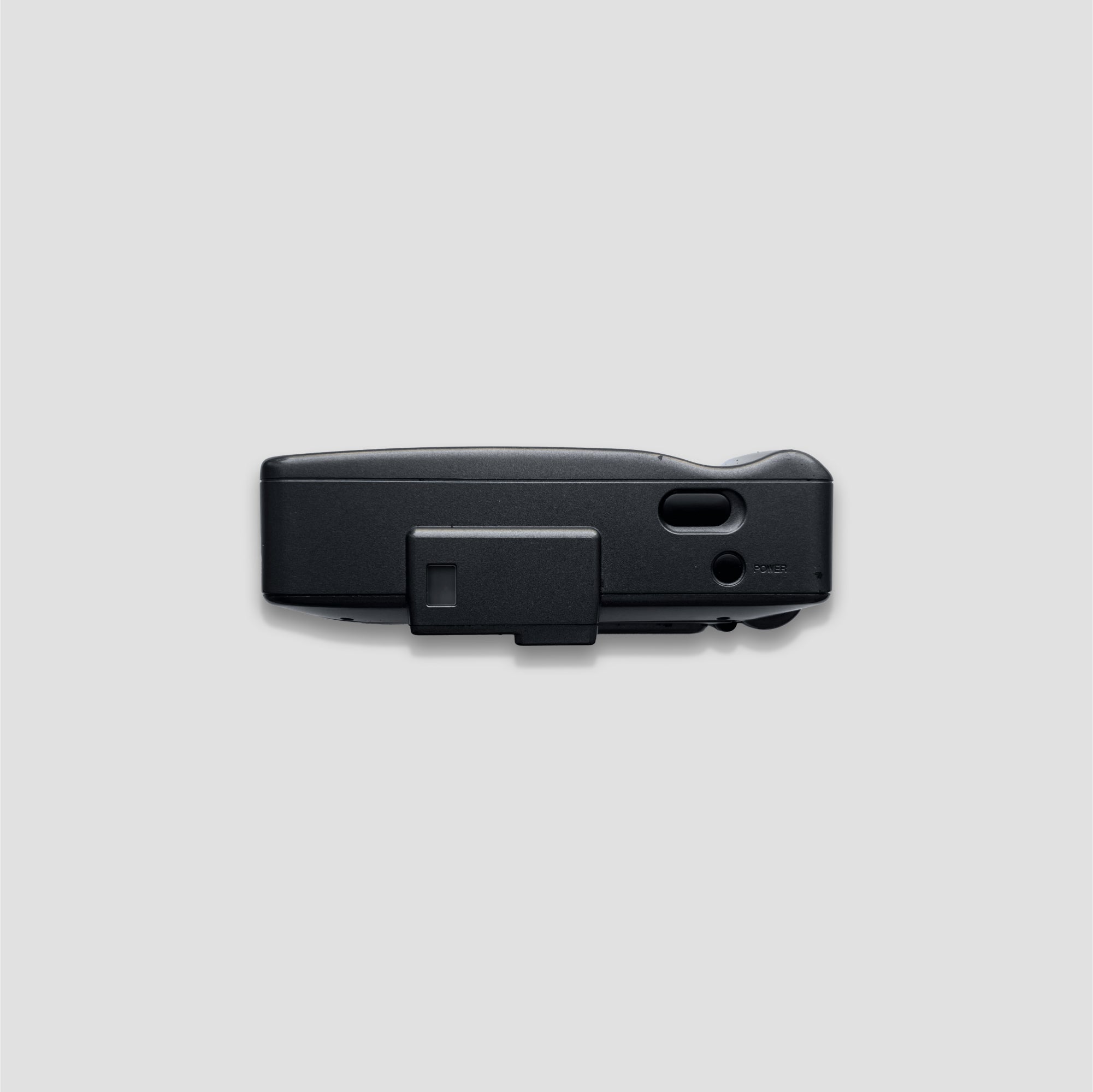 Close-up of the cameras lens and automatic focus feature