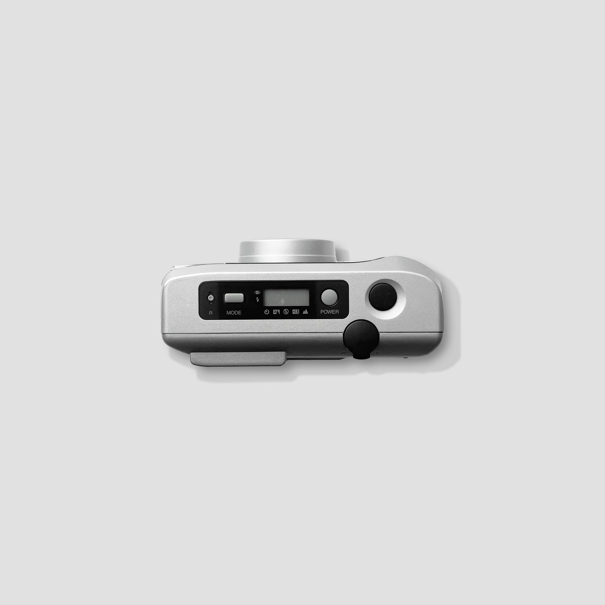 User-friendly design of the Konica Z-up 118 Super compact camera.