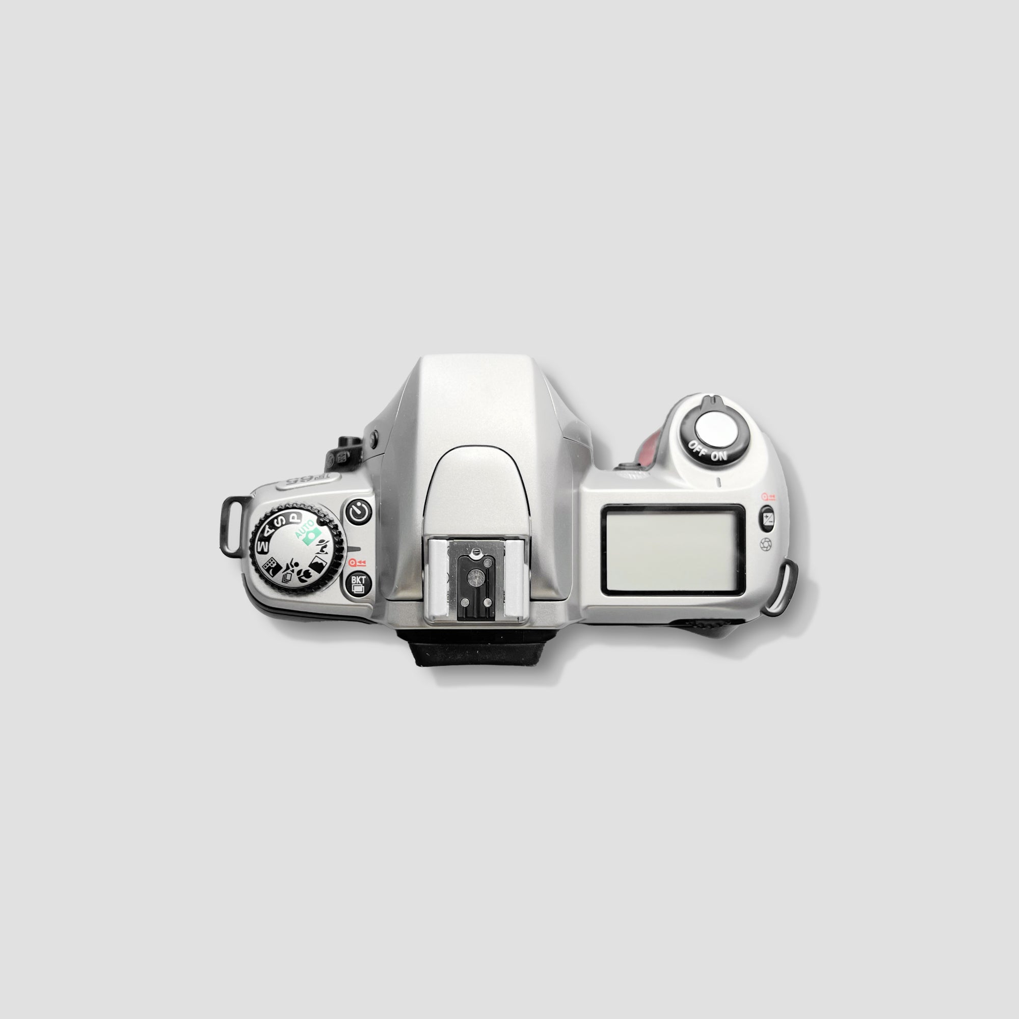 User -friendly Nikon F65 35mm film camera with built-in flash