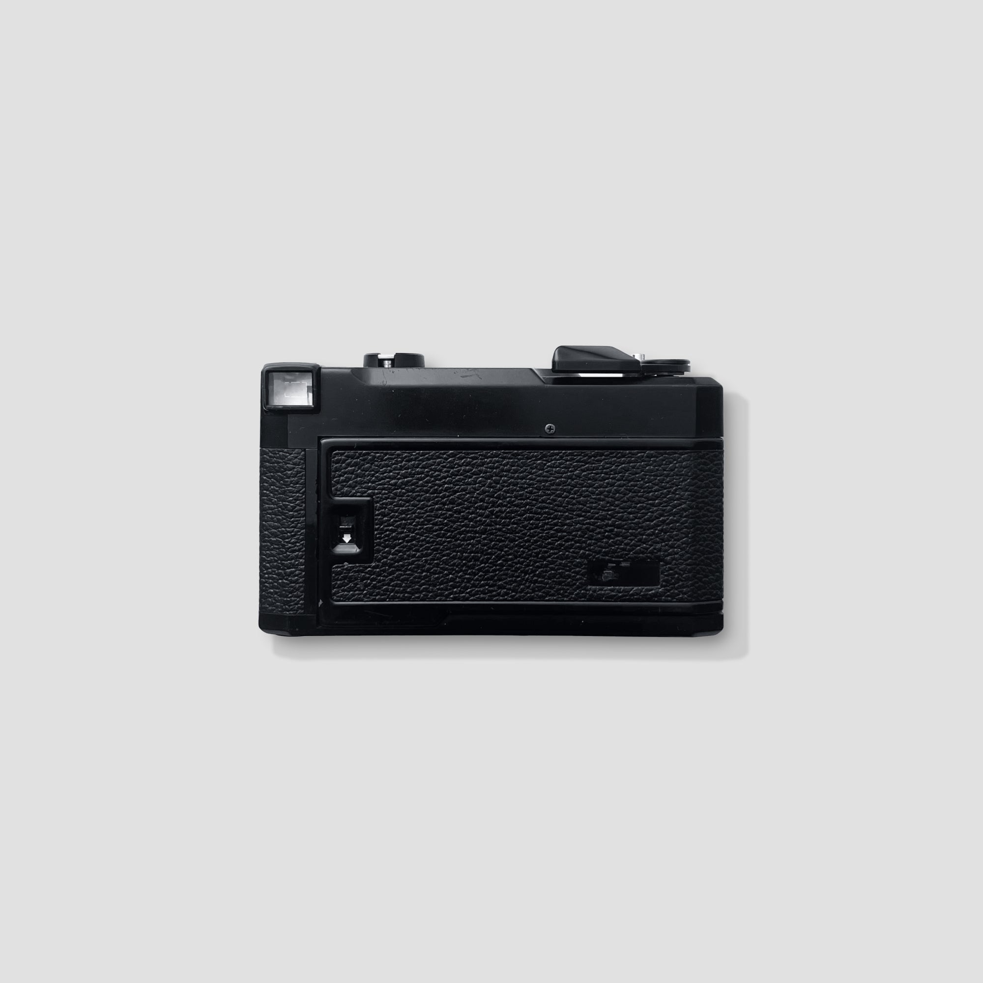 Back view highlighting controls and ergonomic design of Petri film camera