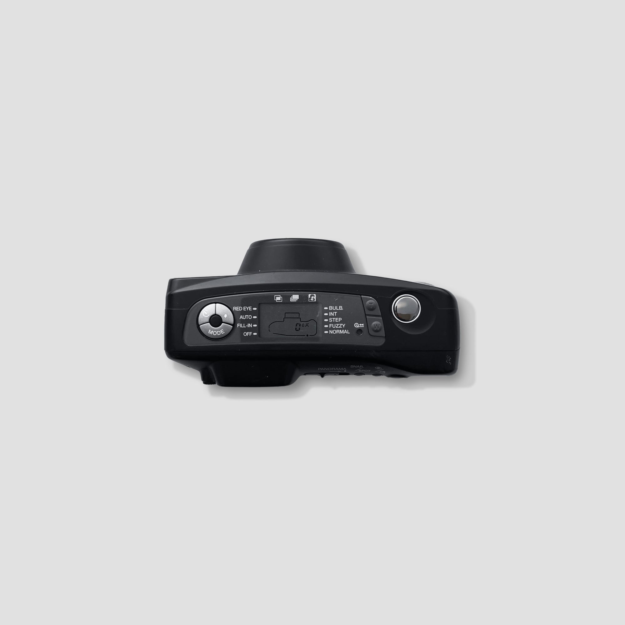 Zoom lens of Samsung Slim Zoom 145 in action, capturing a scenic landscape