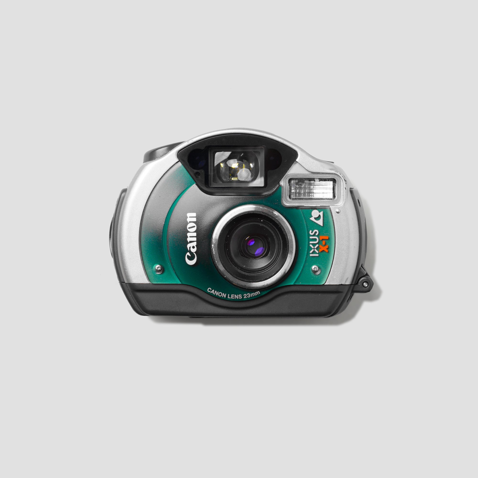 Canon Ixus X-1 with large viewfinder and shutter button, perfect for underwater photography.